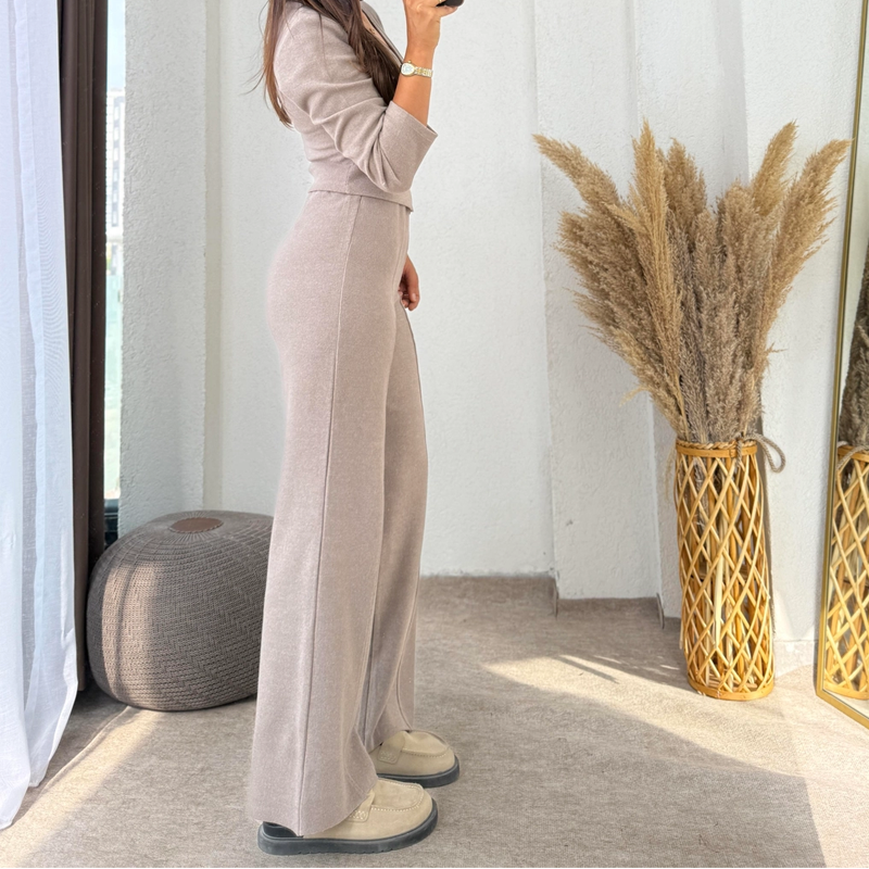 Women’s Casual Knitted Cardigan & Pants Set